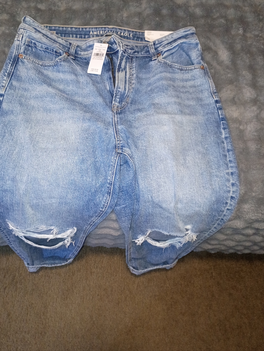 American Eagle Light Wash Distressed Denim Jeans